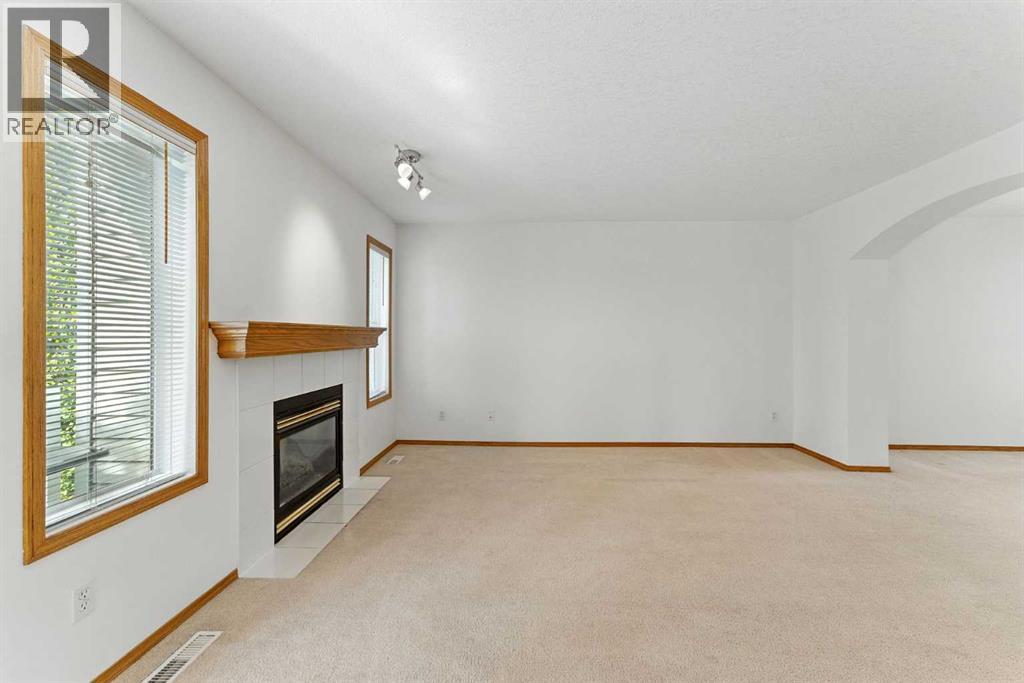 Single Family House for Sale in  Tuscarora Way NW Tuscany Calgary 