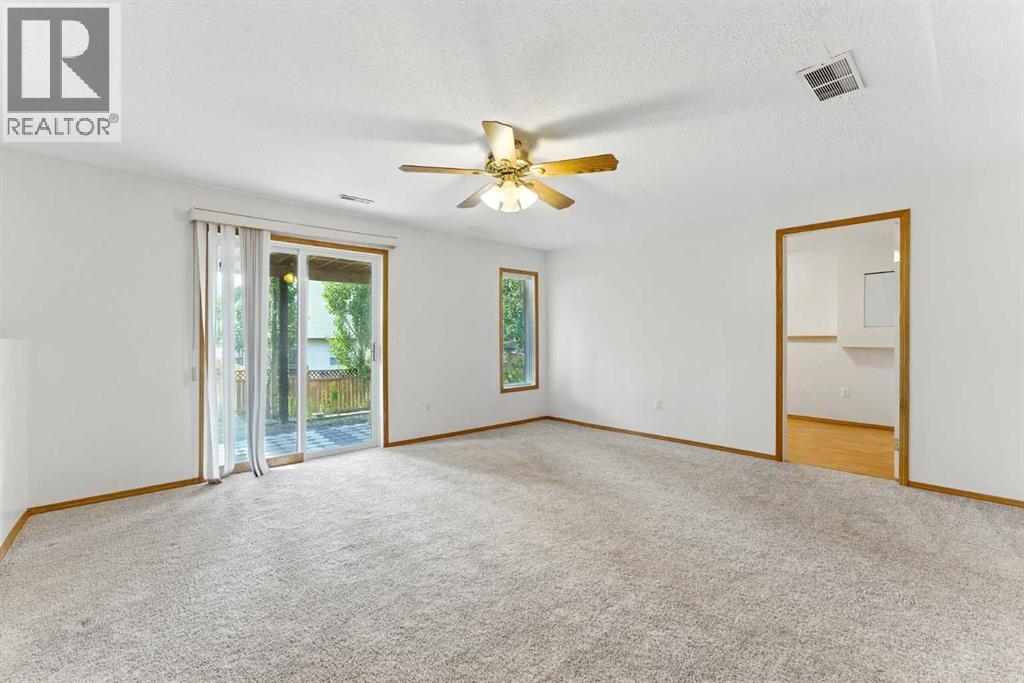 Single Family House for Sale in  Tuscarora Way NW Tuscany Calgary 