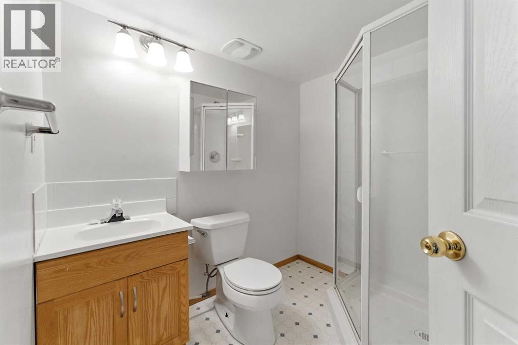 Single Family House for Sale in  Tuscarora Way NW Tuscany Calgary 