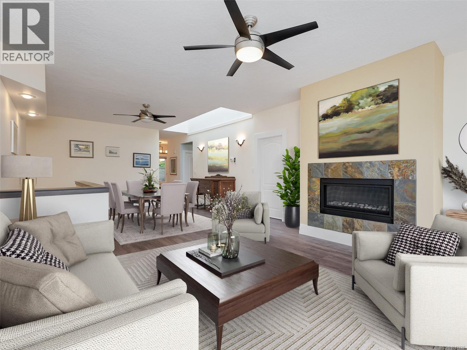 44 4318 Emily Carr Drive, Saanich