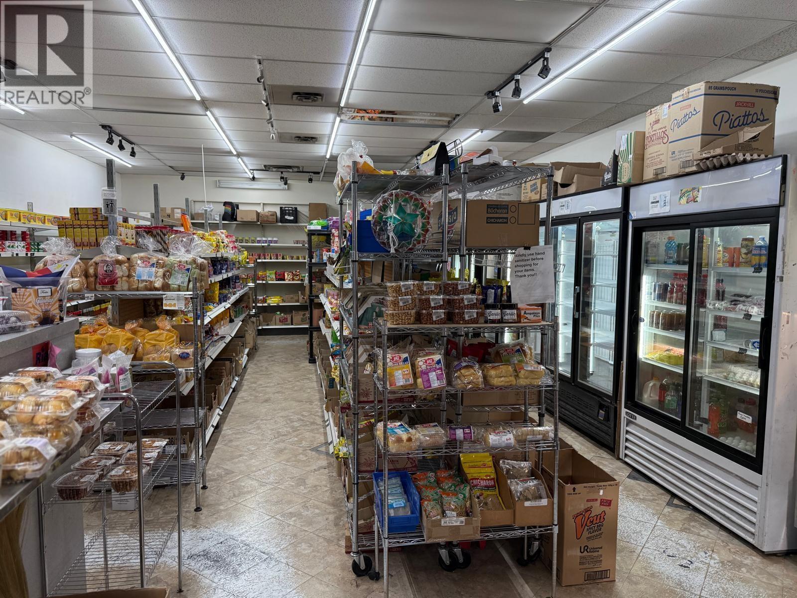 919 12TH STREET, New Westminster