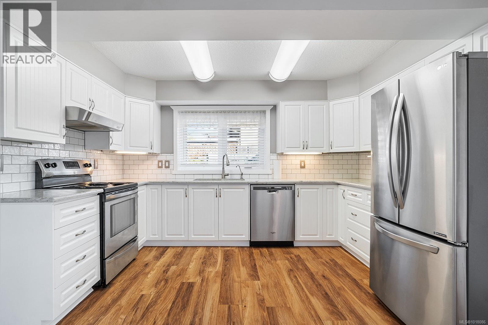 1353 Greenwood Way, Parksville