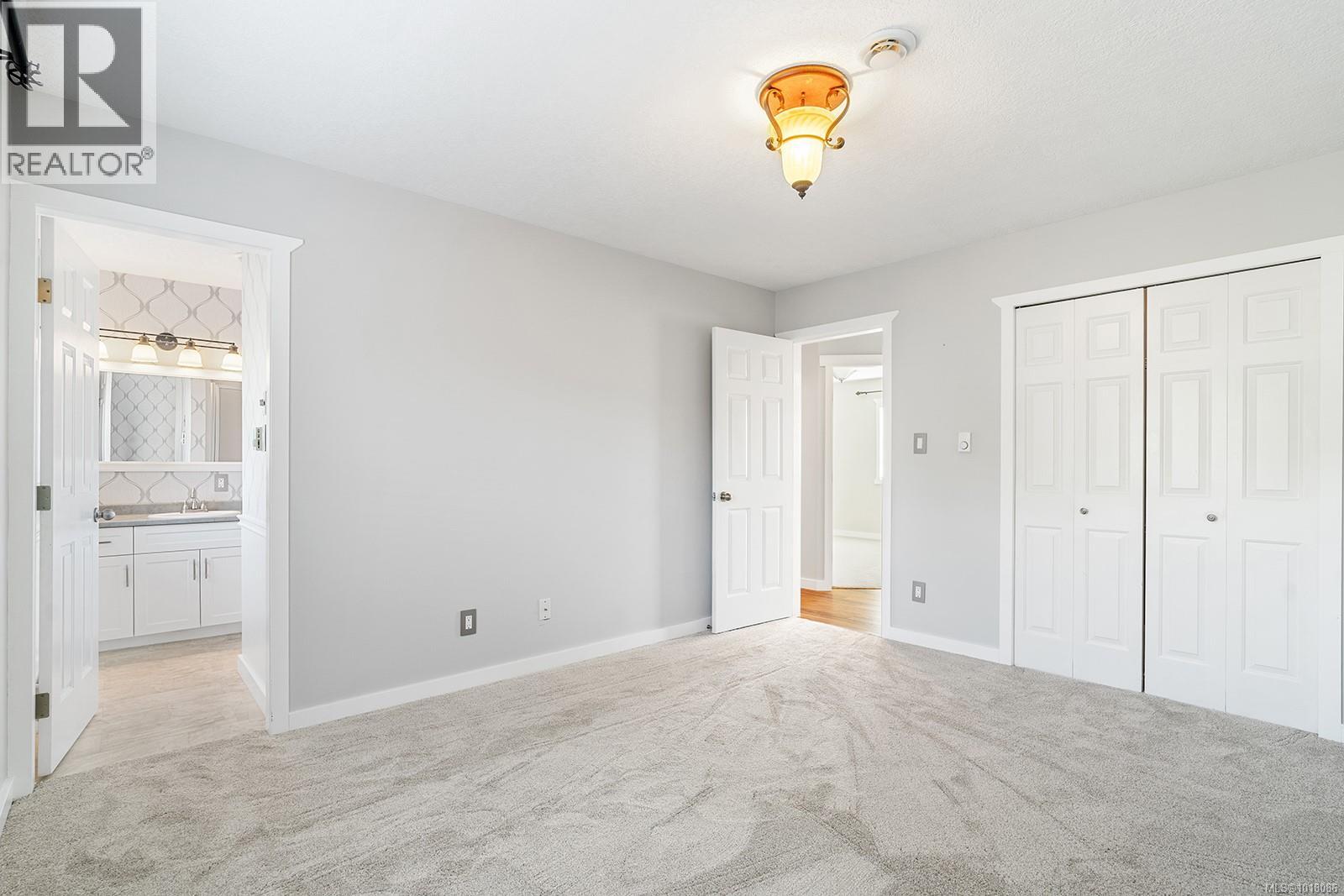 1353 Greenwood Way, Parksville
