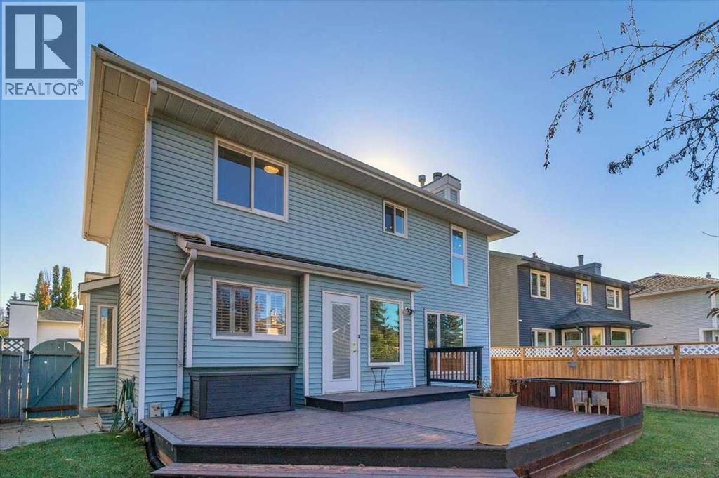 Single Family House for Sale in  Douglasbank Rise SE Douglasdale/Glen Calgary 