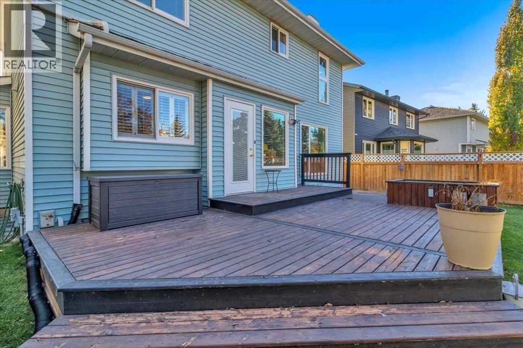 Single Family House for Sale in  Douglasbank Rise SE Douglasdale/Glen Calgary 