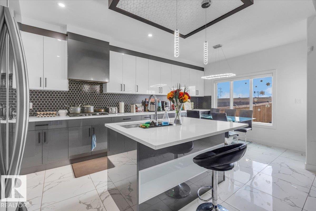 1325 20 ST NW, Edmonton