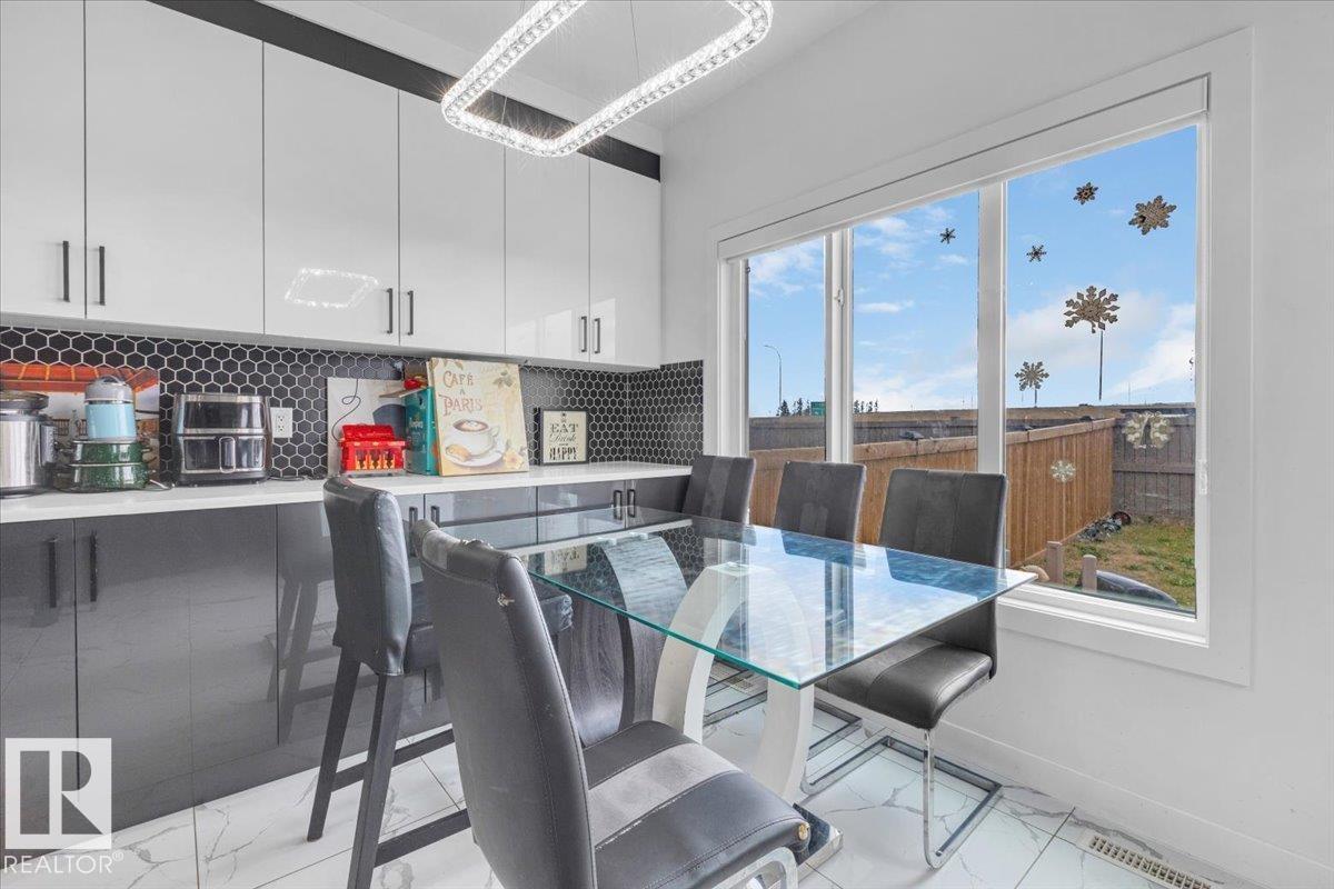 1325 20 ST NW, Edmonton