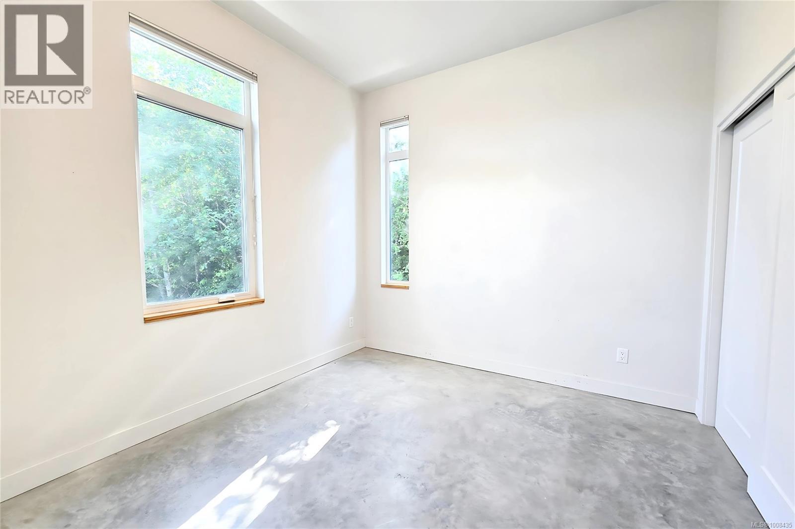 604 Alberto Rd, Tofino