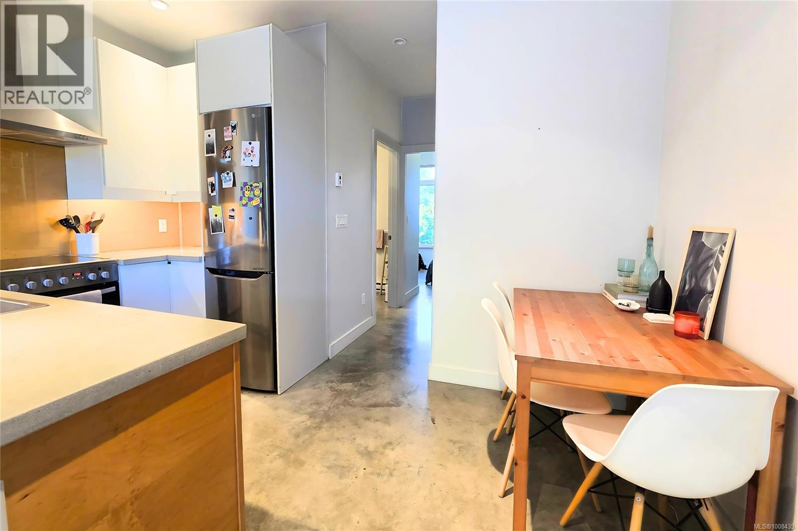 604 Alberto Rd, Tofino