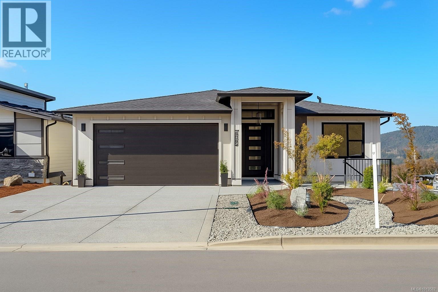 3195 Woodrush Dr, Duncan