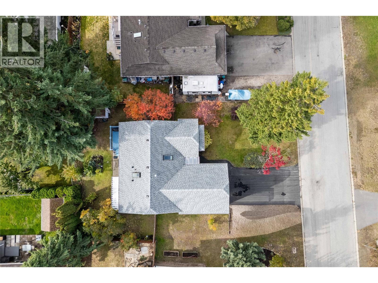 1660 15 Avenue Southeast, Salmon Arm