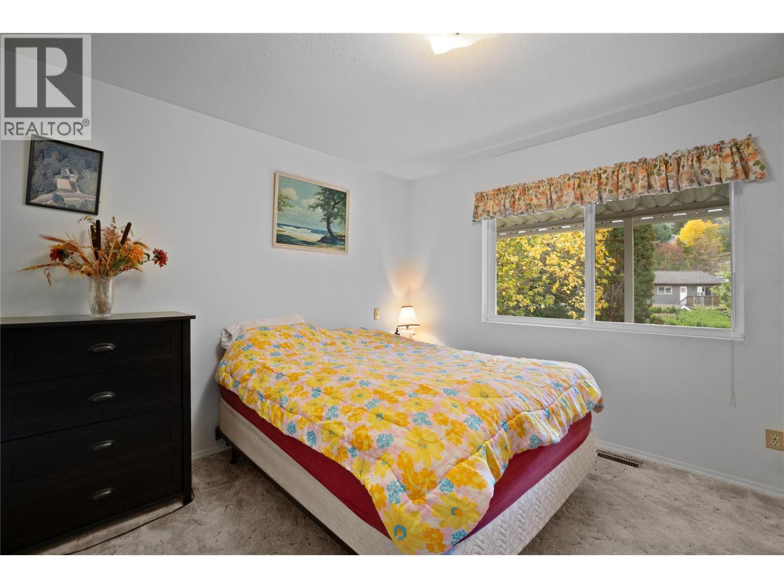 1660 15 Avenue Southeast, Salmon Arm