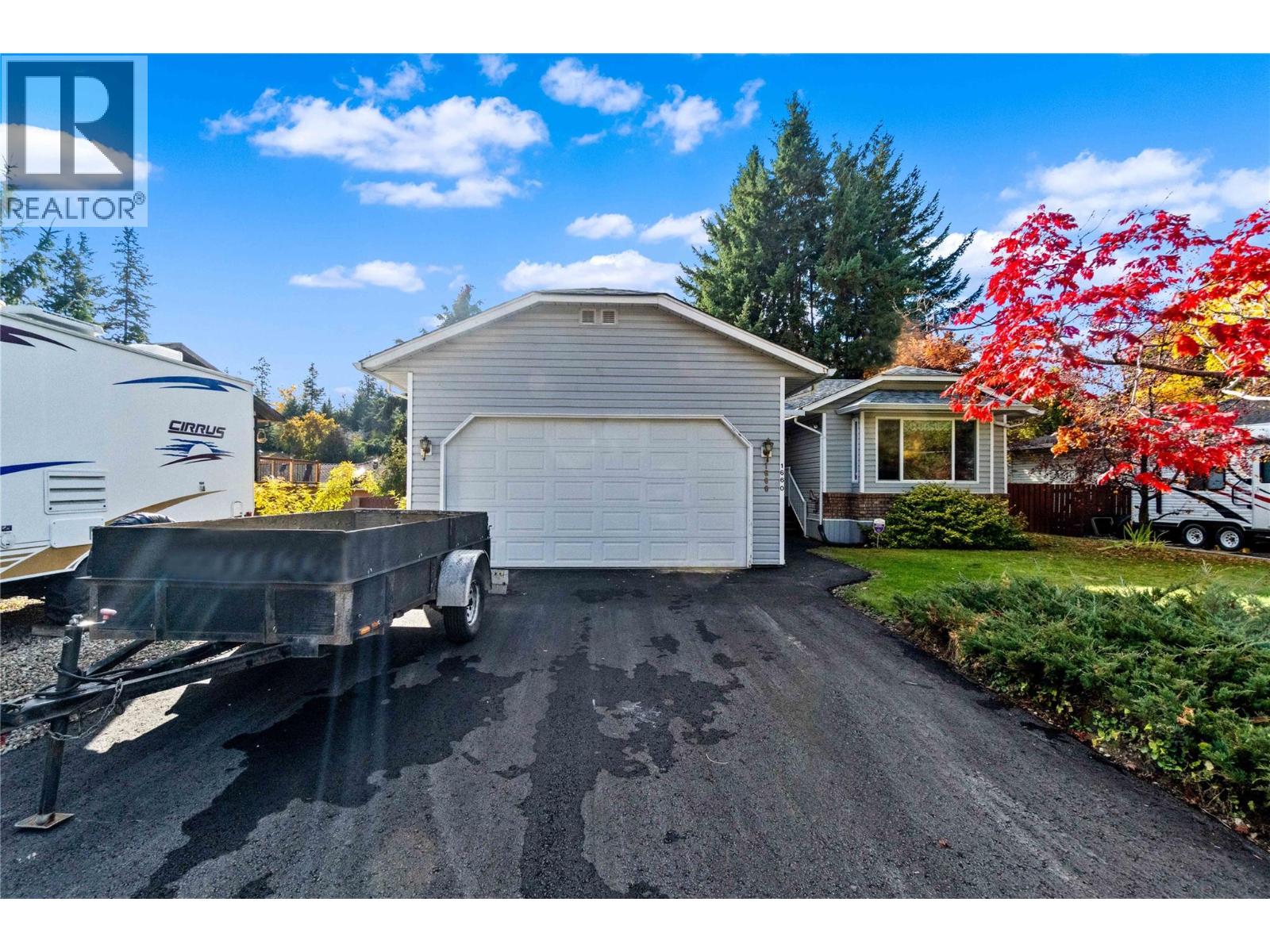 1660 15 Avenue Southeast, Salmon Arm
