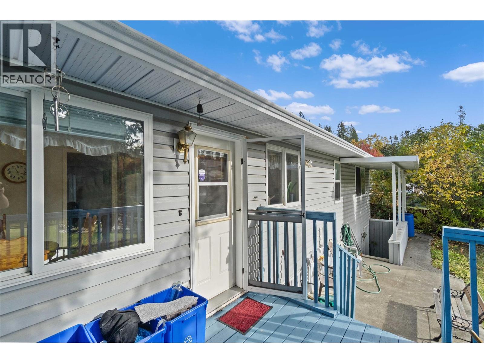 1660 15 Avenue Southeast, Salmon Arm