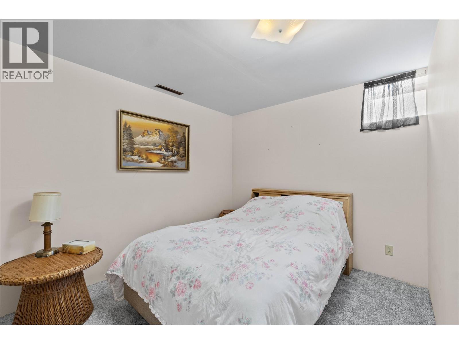 1660 15 Avenue Southeast, Salmon Arm