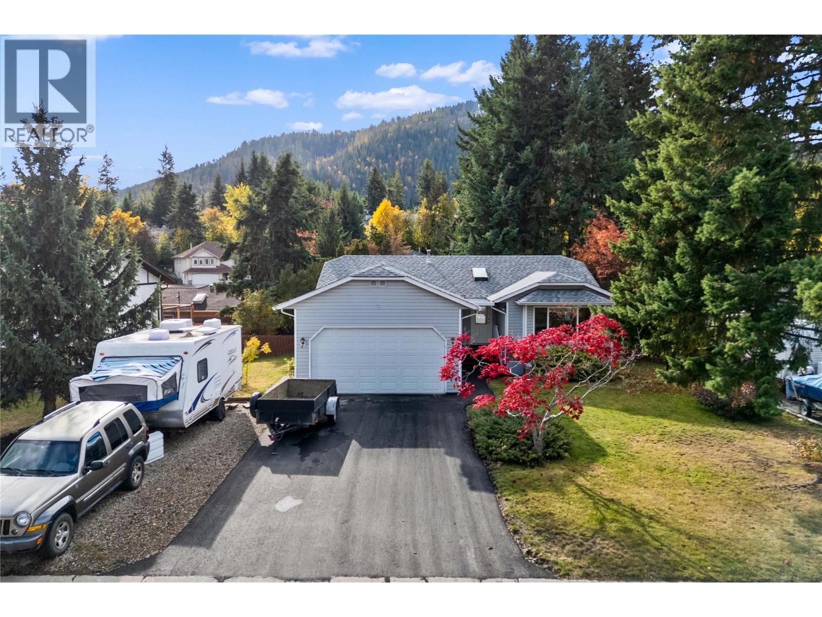 1660 15 Avenue Southeast, Salmon Arm