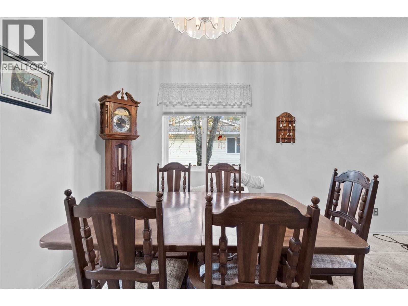 1660 15 Avenue Southeast, Salmon Arm