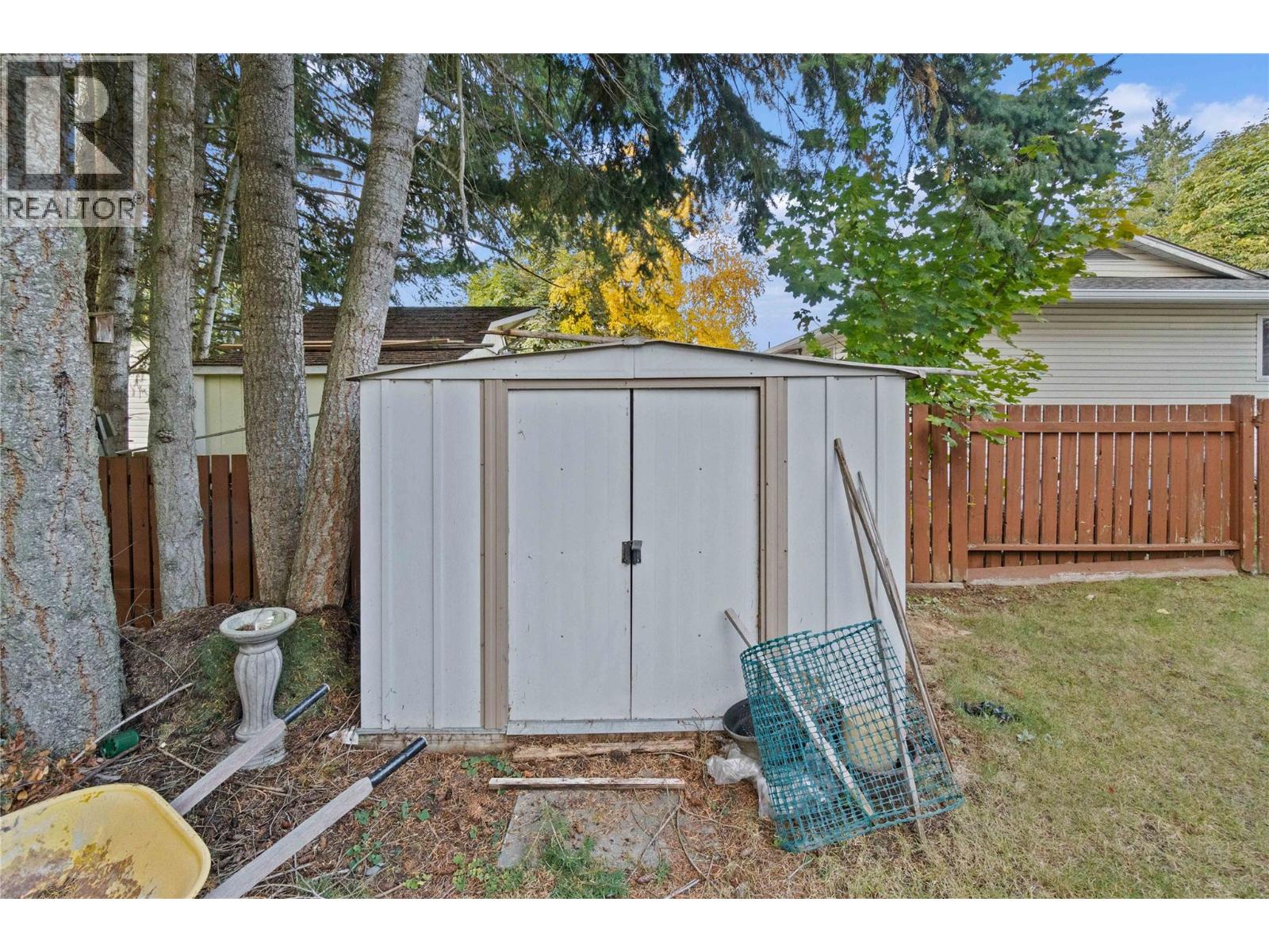 1660 15 Avenue Southeast, Salmon Arm