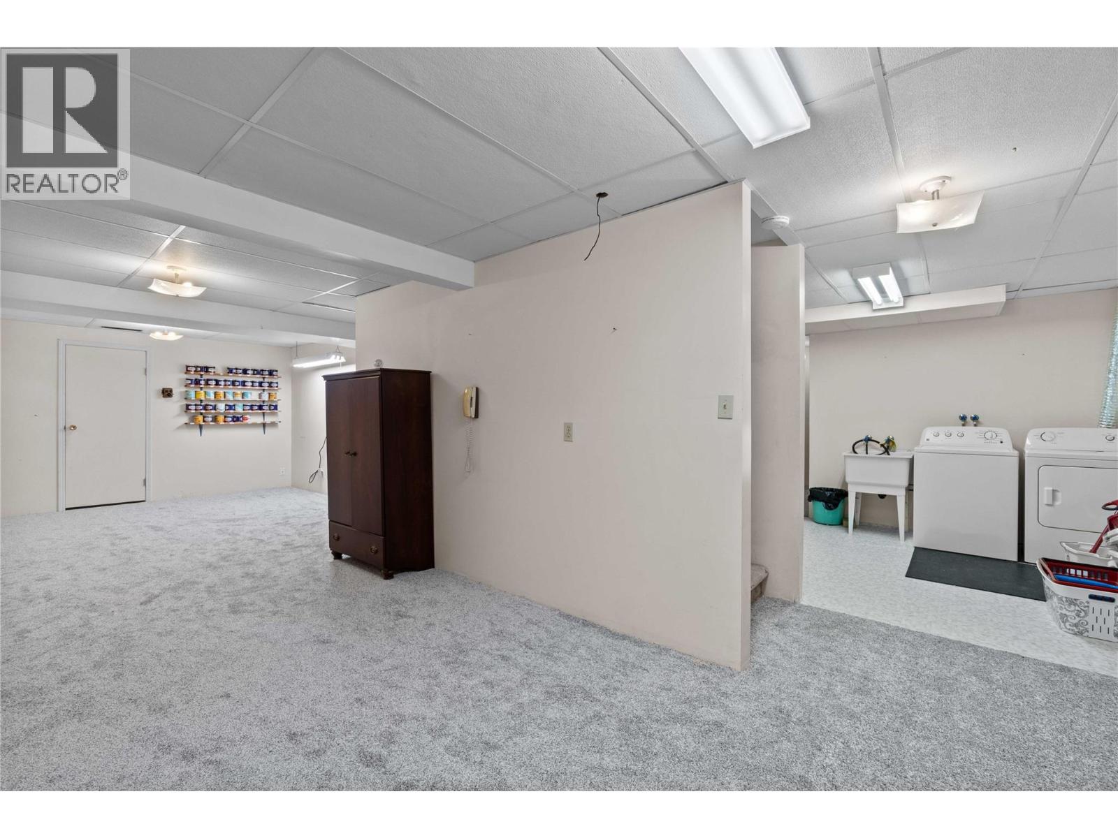 1660 15 Avenue Southeast, Salmon Arm