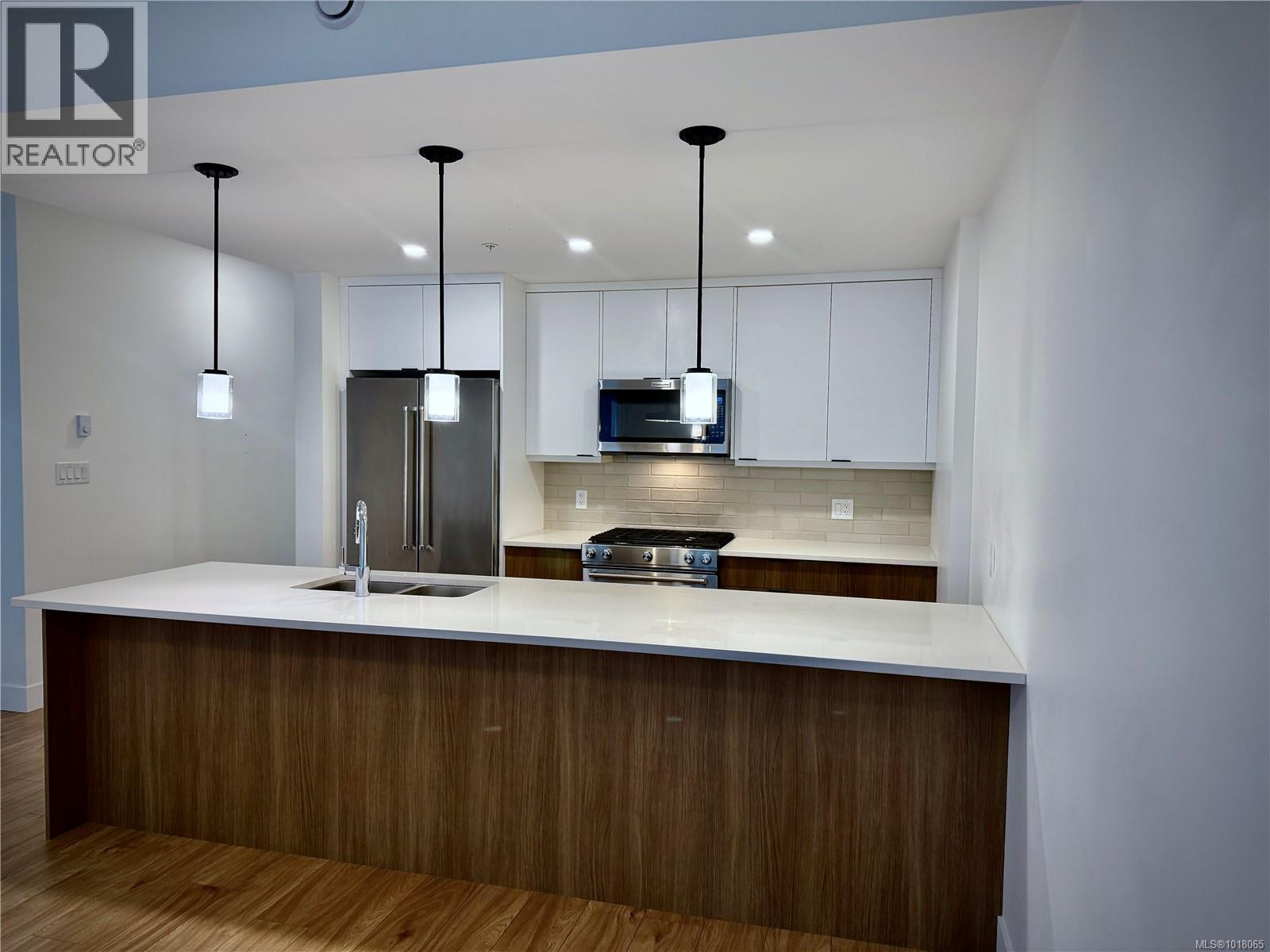 14 2330 Sooke Rd, Colwood