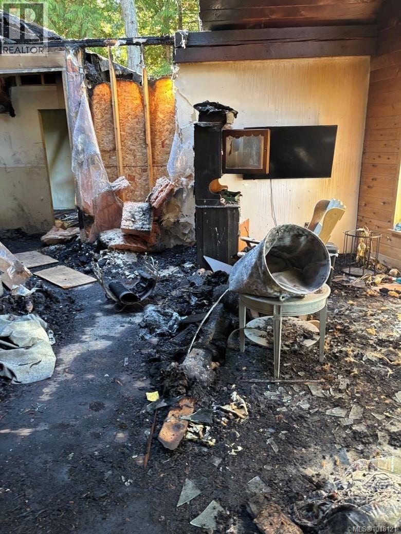 720 Spider Lake Road, Qualicum Beach