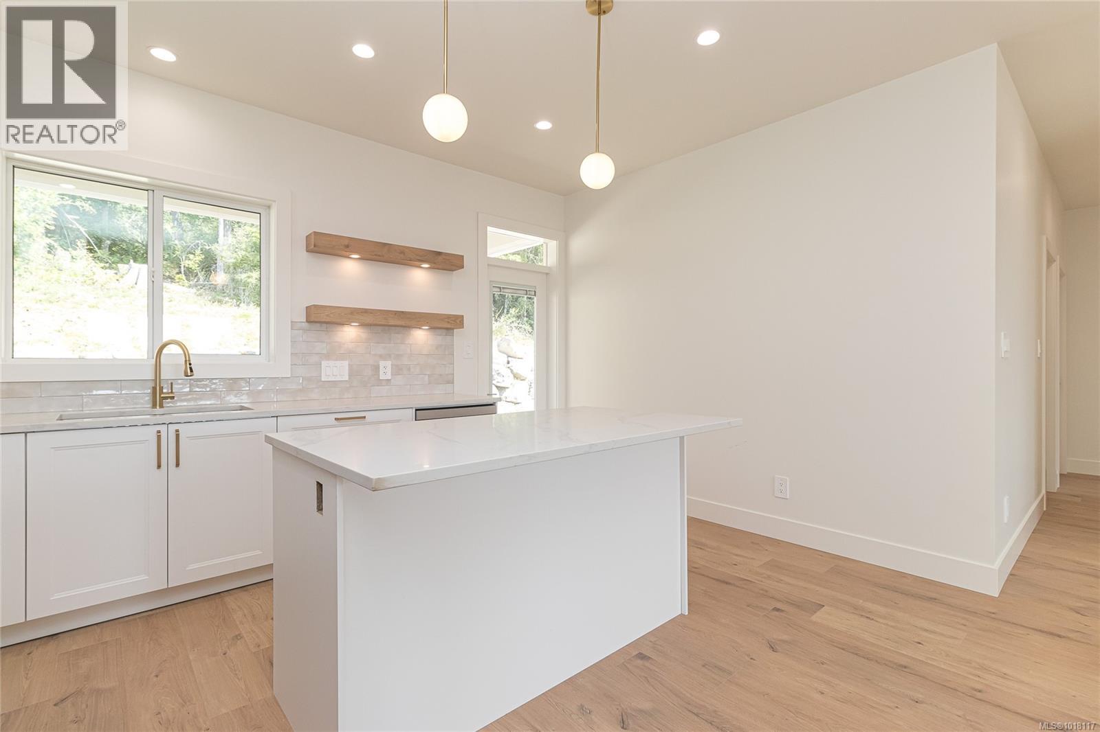 2580 Nickson Way, Sooke