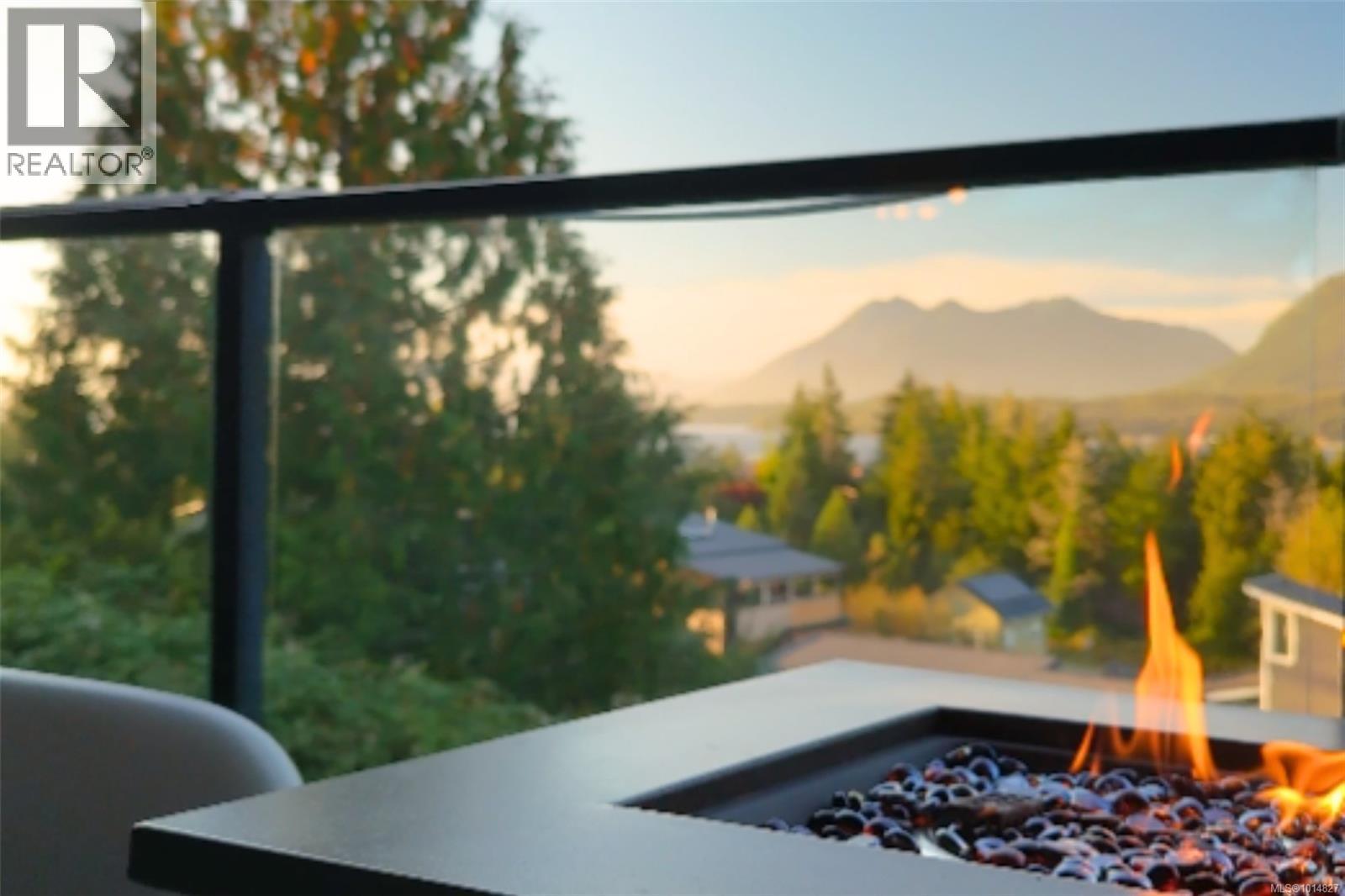 204 591 Pfeiffer Cres, Tofino