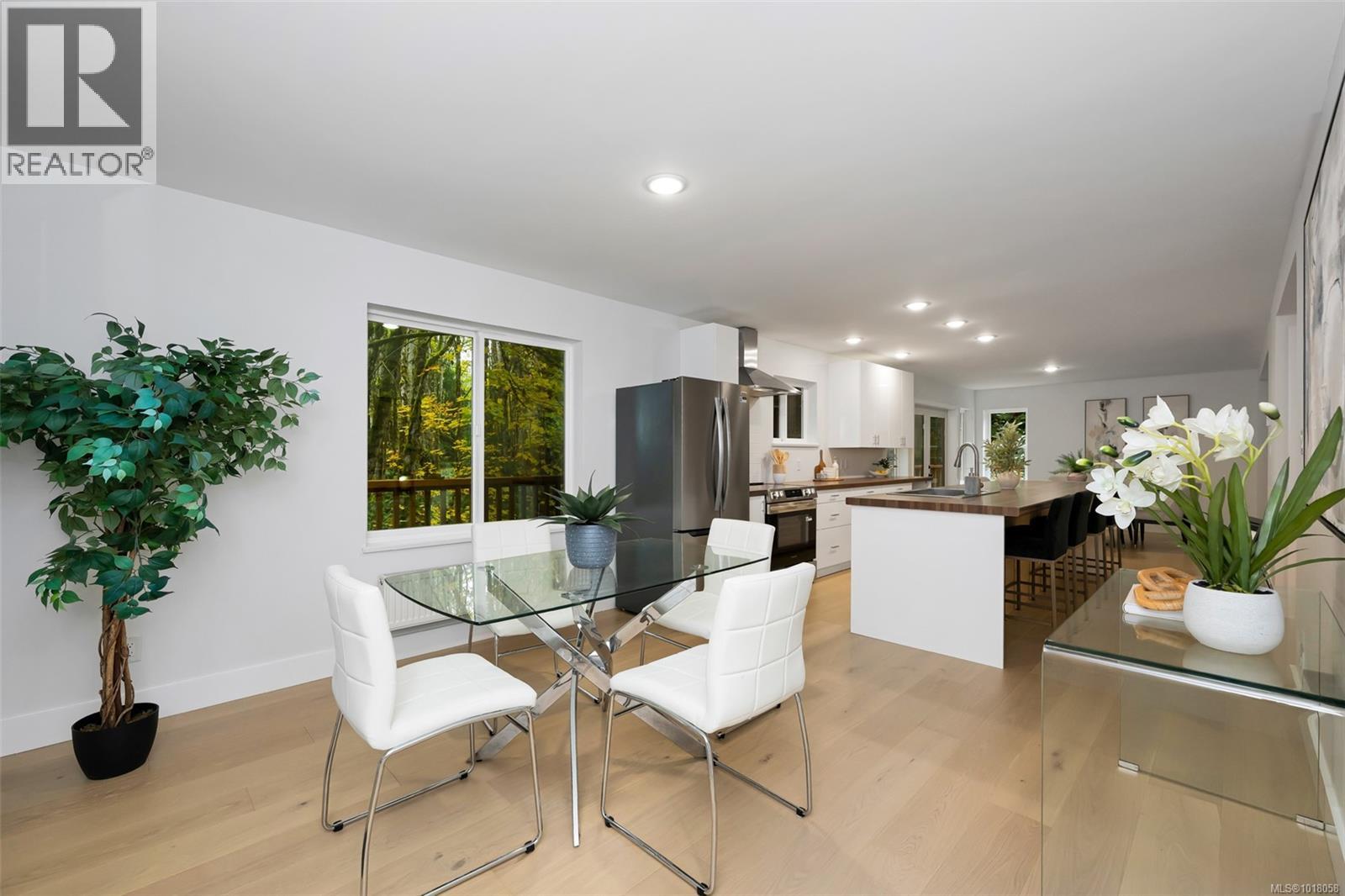 2590 Sooke River Rd, Sooke