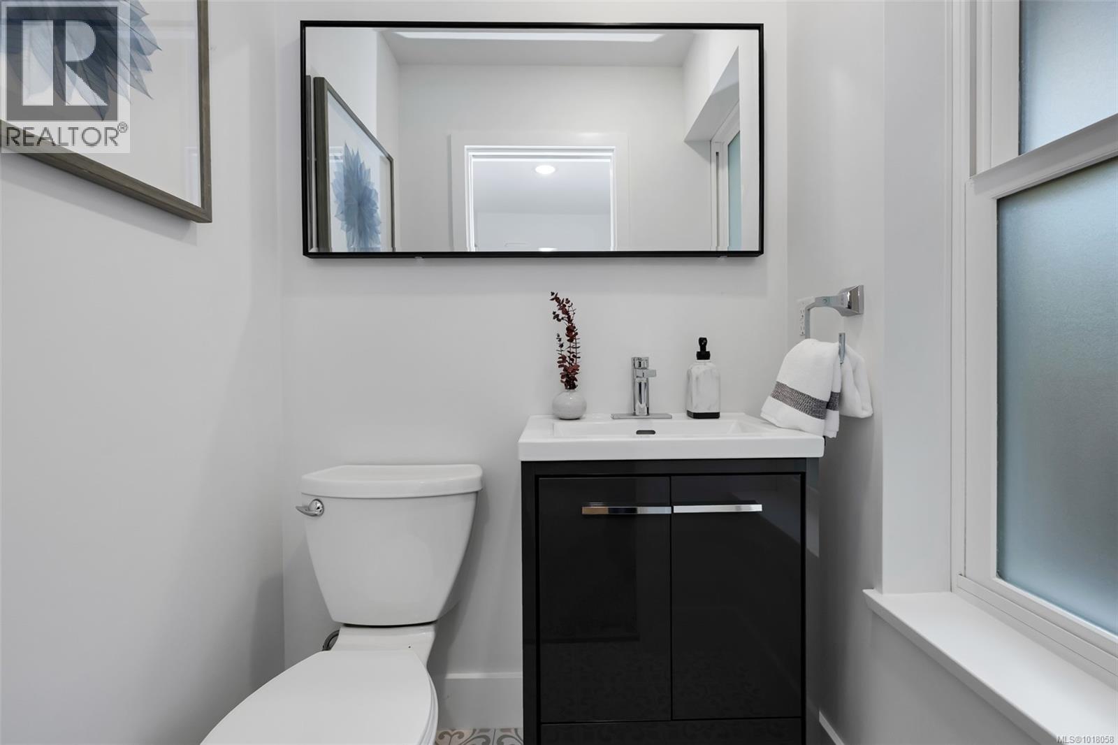 2590 Sooke River Rd, Sooke