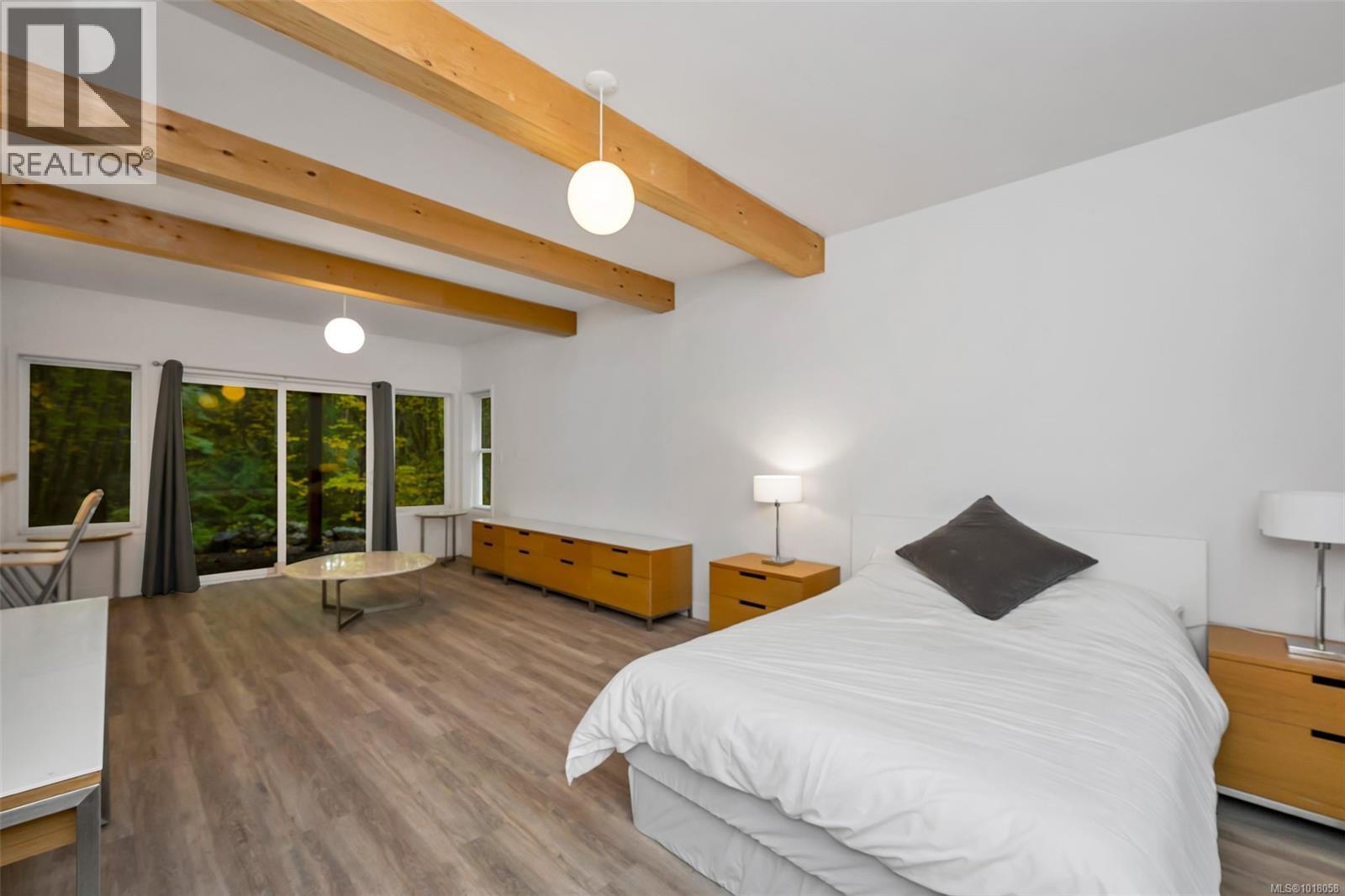 2590 Sooke River Rd, Sooke