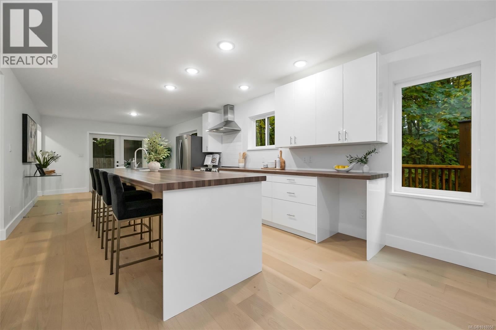 2590 Sooke River Rd, Sooke