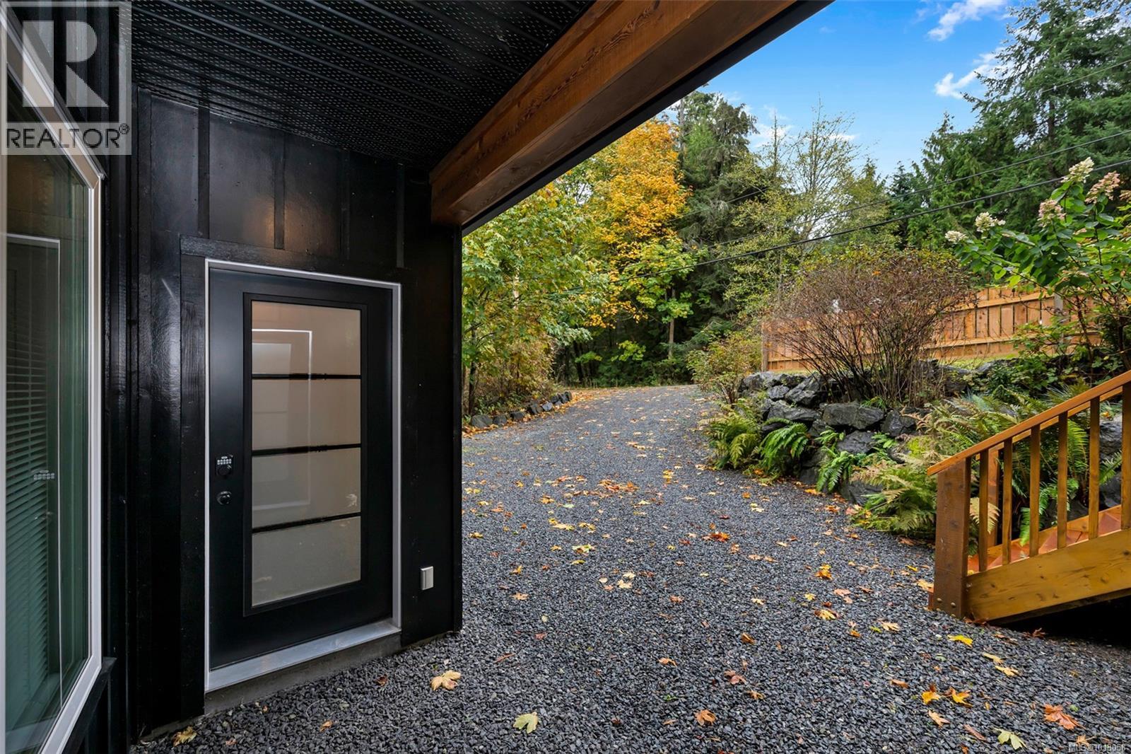 2590 Sooke River Rd, Sooke