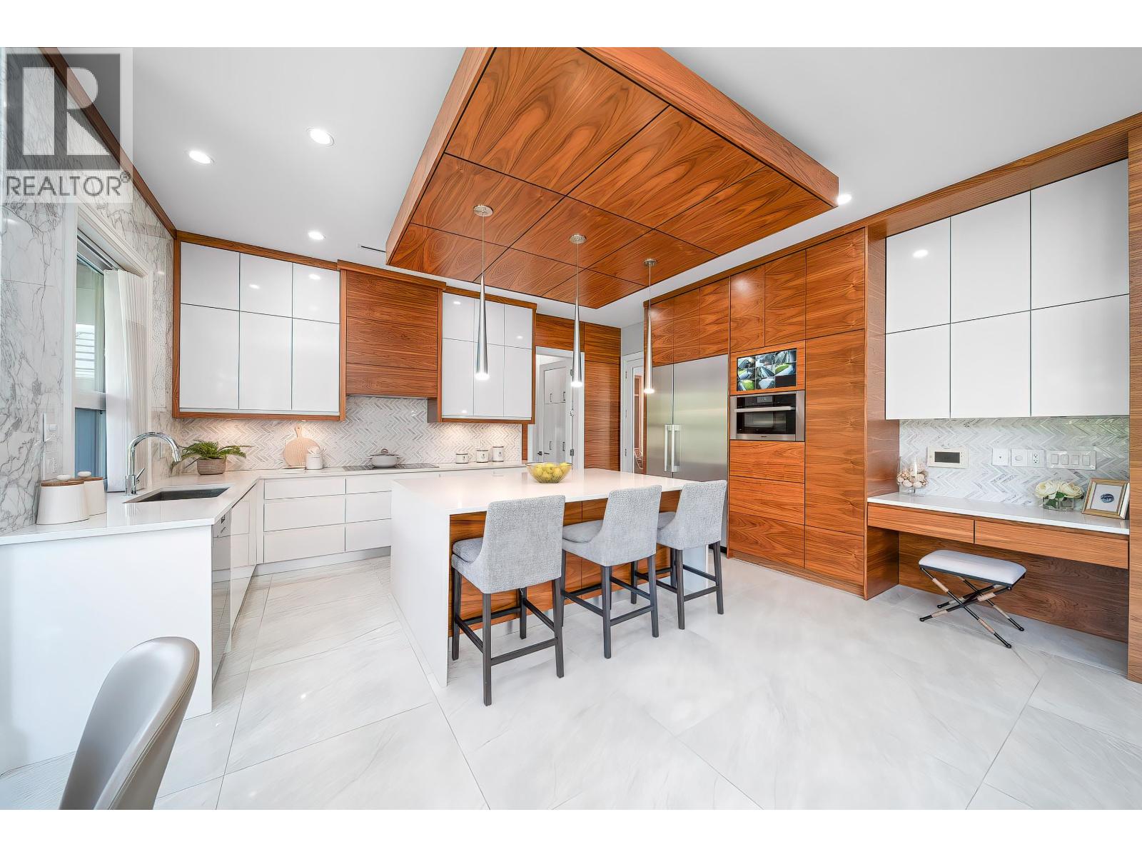 8160 RAILWAY Avenue, Richmond