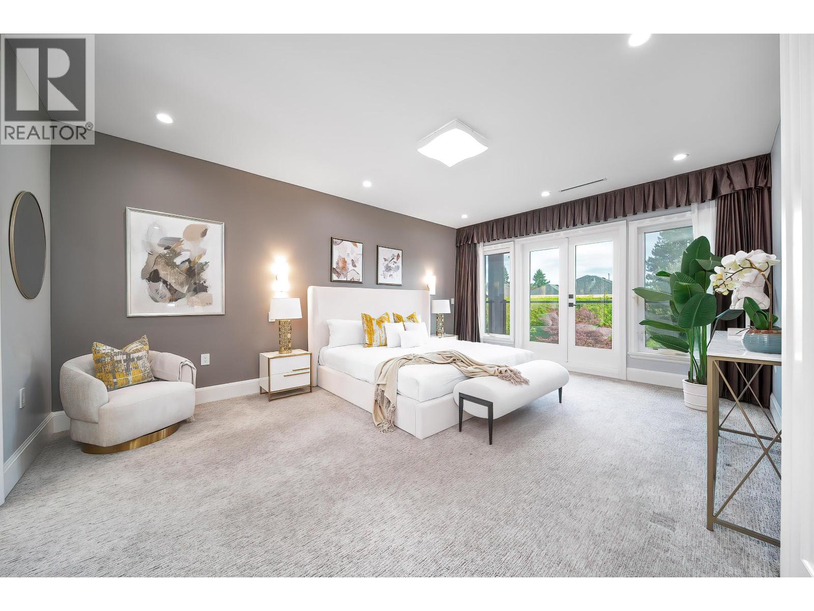 8160 RAILWAY Avenue, Richmond