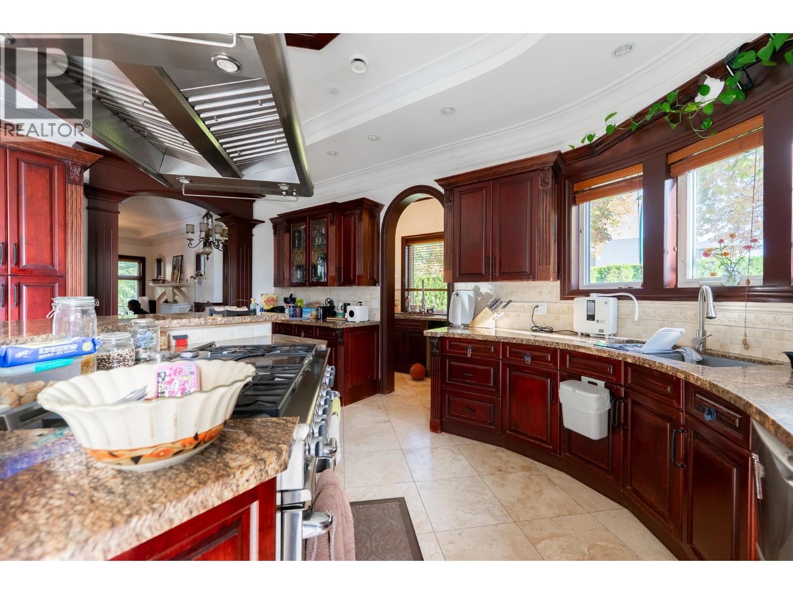 2502 W 36TH AVENUE, Vancouver