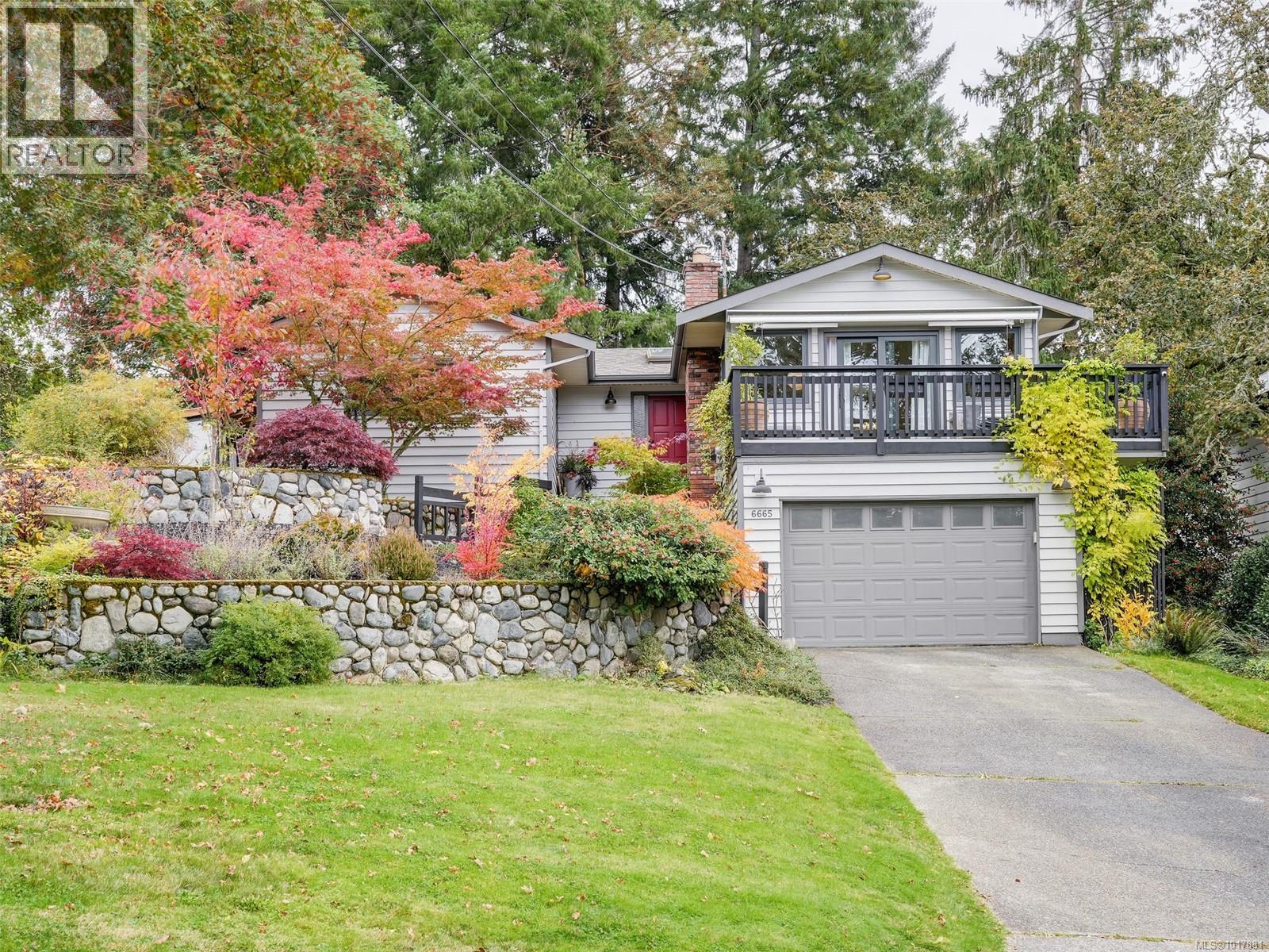 6665 Trudeau Terrace, Central Saanich