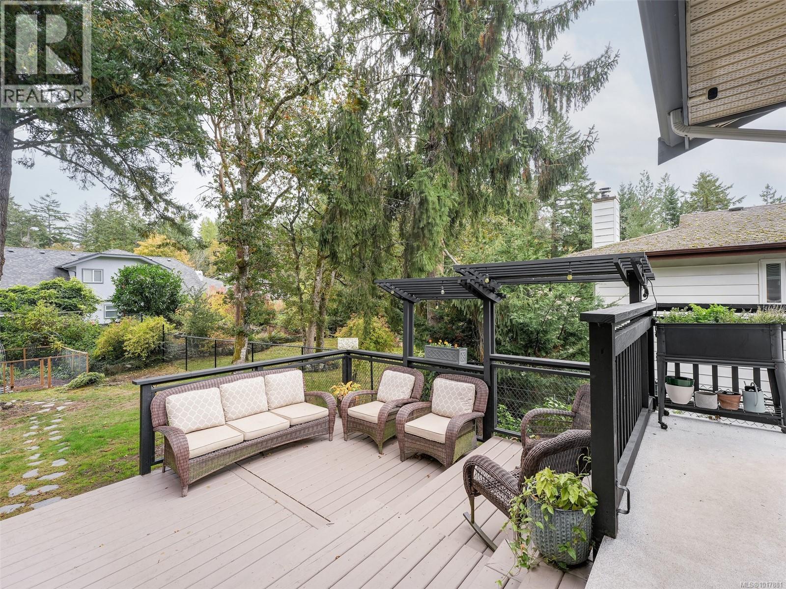 6665 Trudeau Terrace, Central Saanich