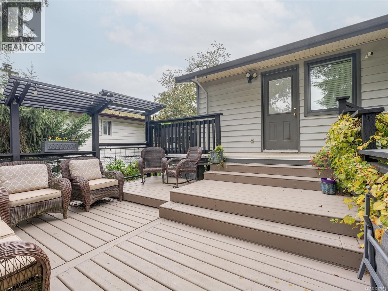 6665 Trudeau Terrace, Central Saanich