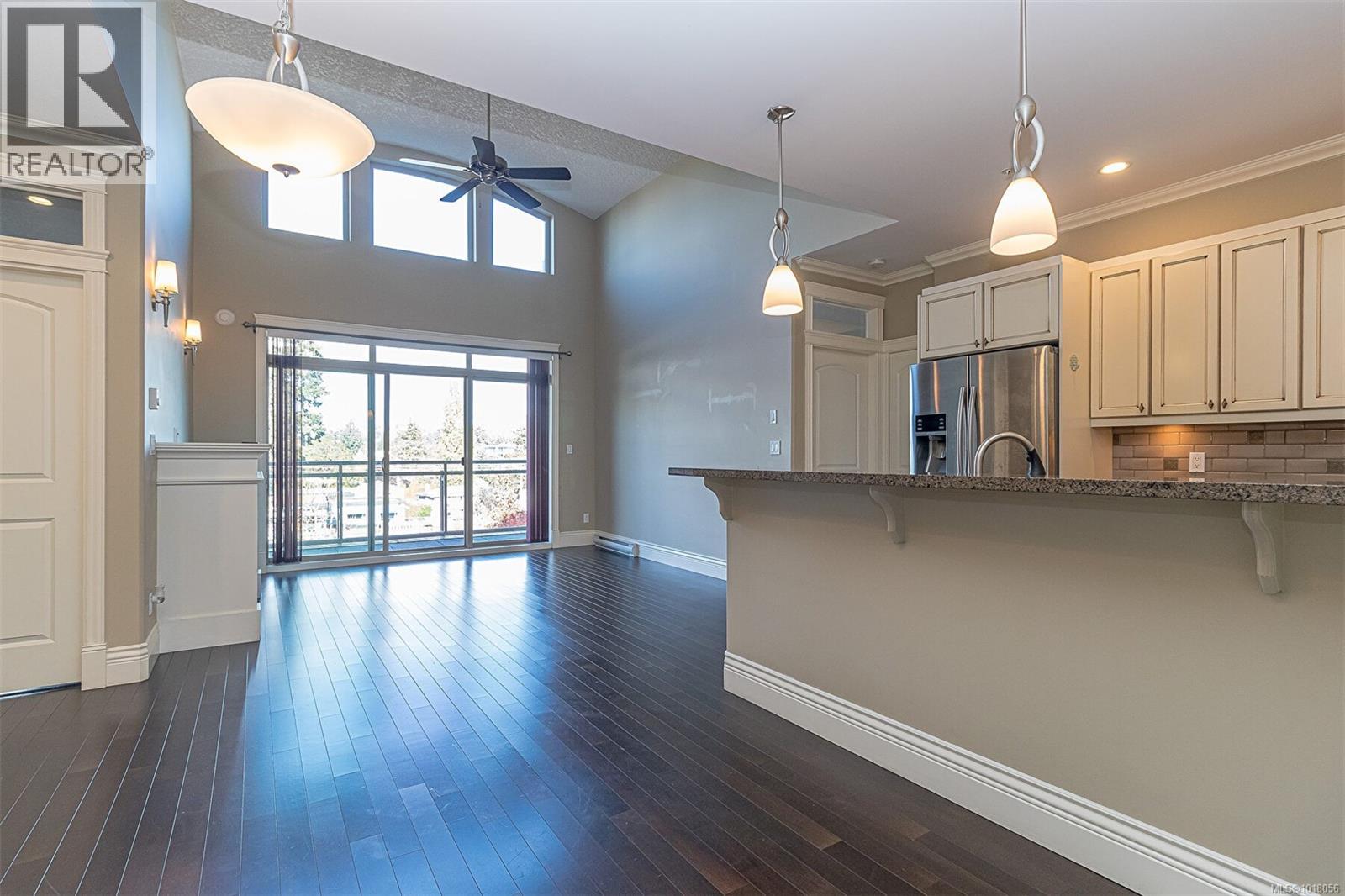 402 755 Goldstream Avenue, Langford