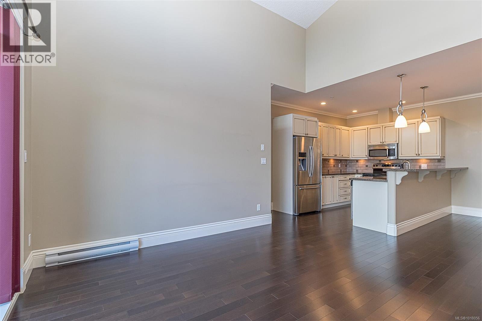 402 755 Goldstream Avenue, Langford