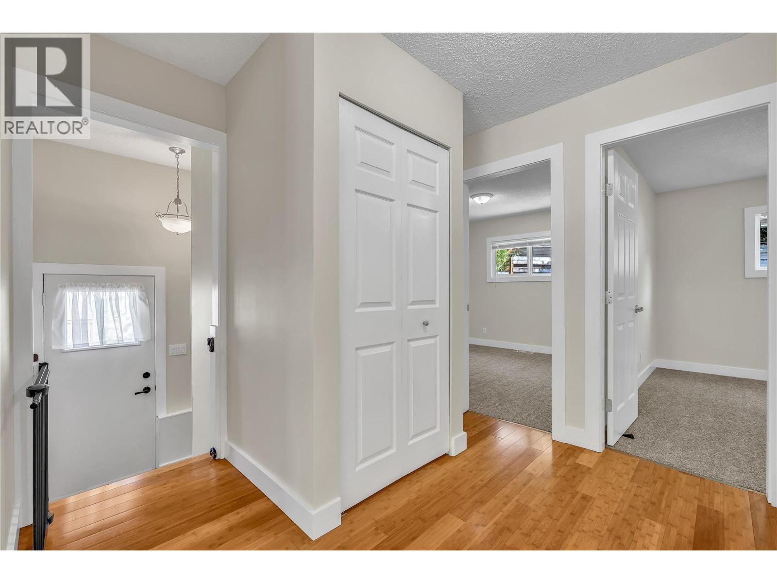 8299 PRAIRIE VALLEY Road, Summerland