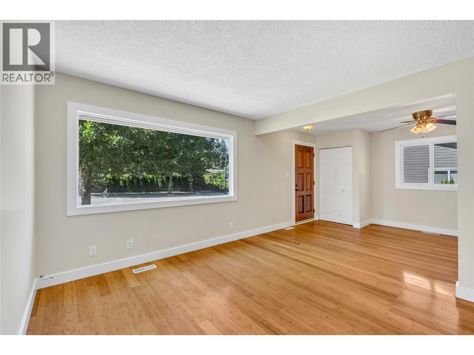 8299 PRAIRIE VALLEY Road, Summerland