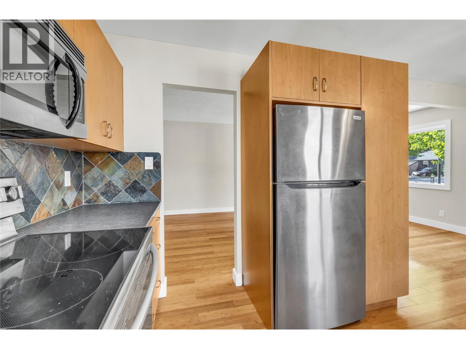 8299 PRAIRIE VALLEY Road, Summerland
