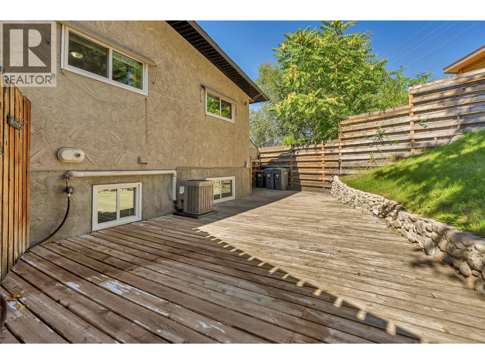 8299 PRAIRIE VALLEY Road, Summerland