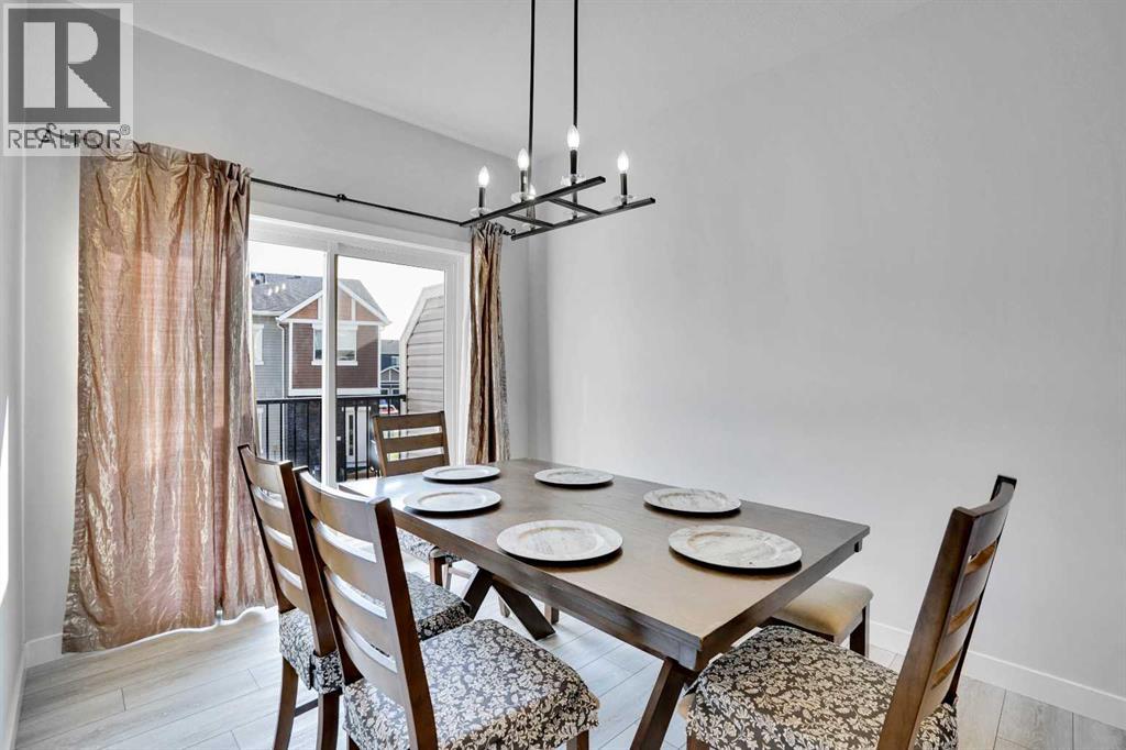 Single Family House for Sale in  Tuscany Summit Square NW Tuscany Calgary 