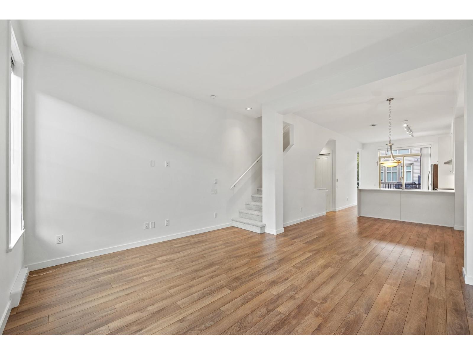 33 16260 23A AVENUE, Surrey