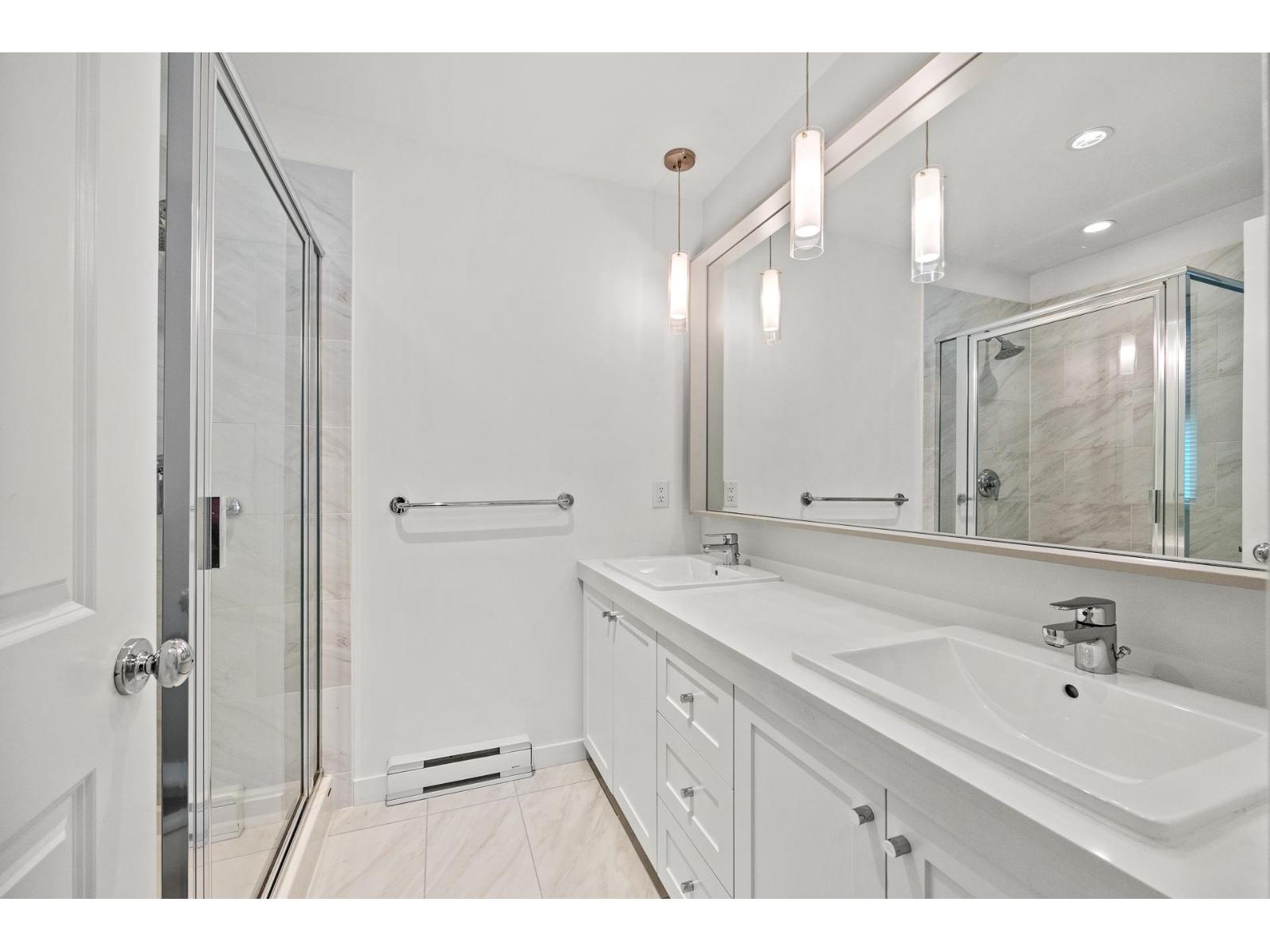 33 16260 23A AVENUE, Surrey