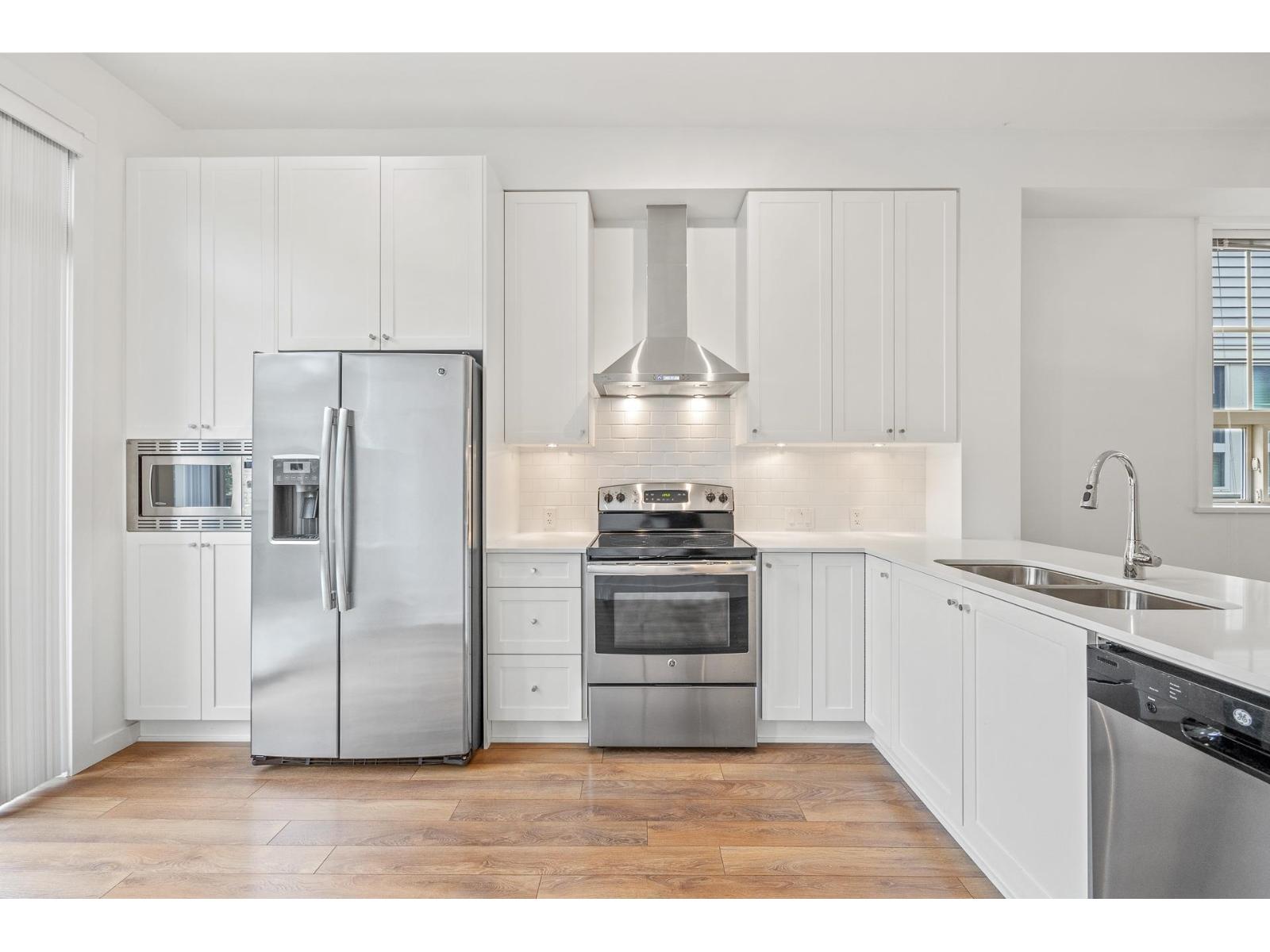 33 16260 23A AVENUE, Surrey