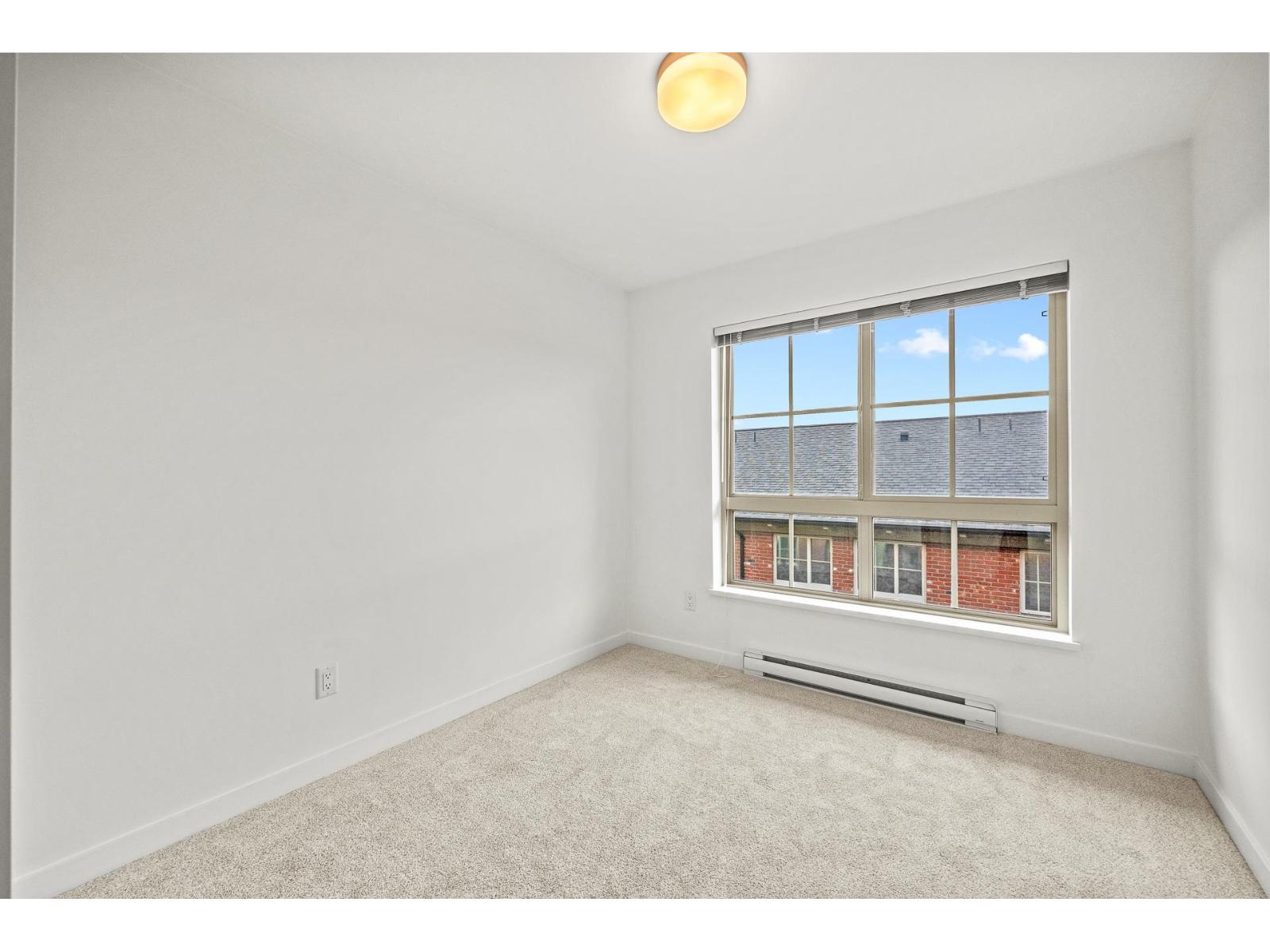 33 16260 23A AVENUE, Surrey