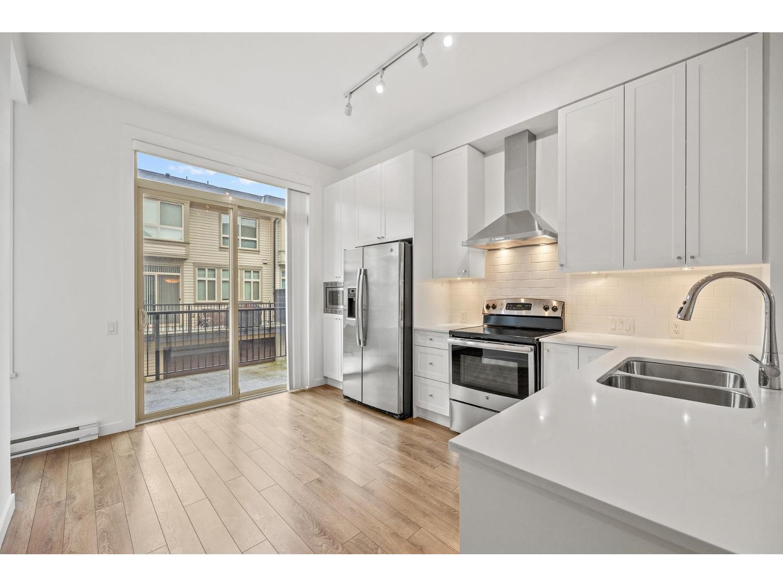 33 16260 23A AVENUE, Surrey